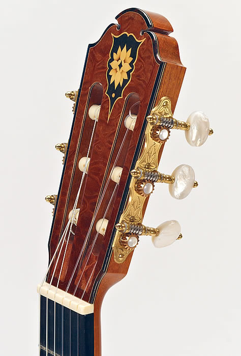 Inlaid head Opus 1V | Machine heads: Brass and mother of pearl, by Alessi