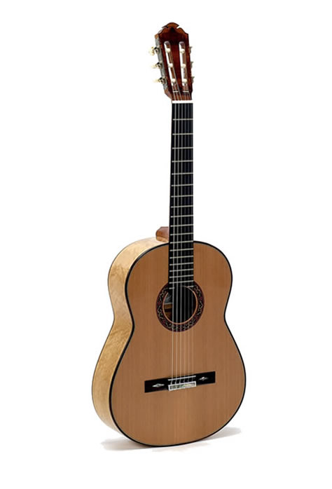 50th Anniversary guitar 2006 | Soundboard: Western Red Cedar. Taut bracing | Body: Fine bird's eye maple